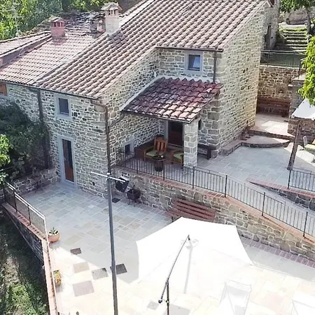 Rustico Toscano Nyaraló Castel Focognano